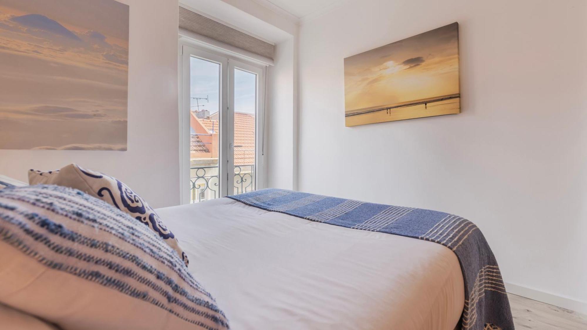 Sunny Design Apt In Praca Das Flores By Lovelystay Lisboa Exterior foto